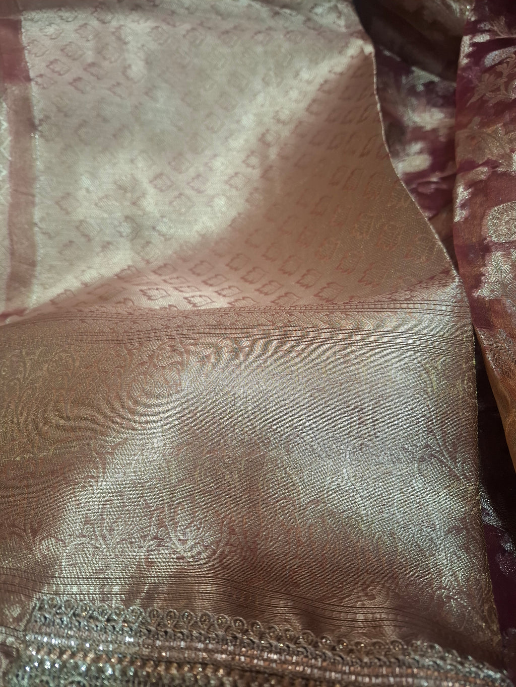 Maroon gold Pure Diamond Tissue Silk Banarasi Saree