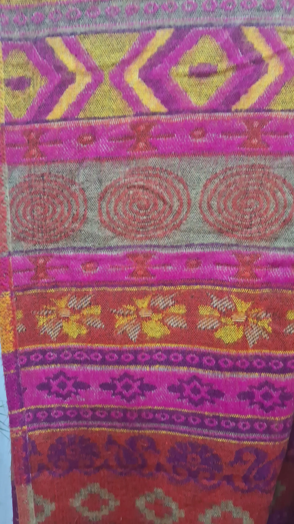 Multicolor Woollen Kullu Shawl